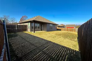 217 Pearl St, Cleburne, TX 76031 - Photo 19