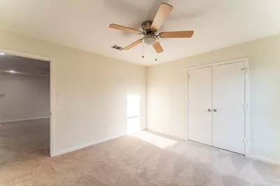 6400 Meadow Glen Drive, Arlington, TX 76018 - Photo 19