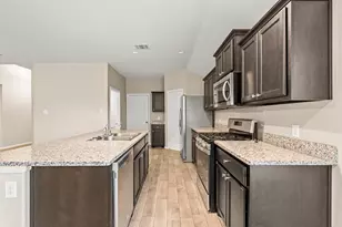 8025 Muddy Creek Dr, Fort Worth, TX 76131 - Photo 7