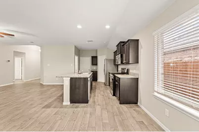 8025 Muddy Creek Drive, Fort Worth, TX 76131 - Photo 9