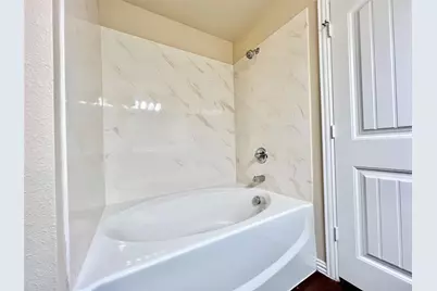 705 River Garden Drive, Fort Worth, TX 76114 - Photo 15