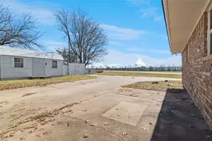 941 Maple St, Howe, TX 75459 - Photo 31