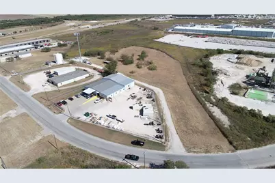 117 Industrial Loop, Hillsboro, TX 76645 - Photo 1