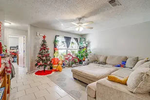820 Ash St, Burleson, TX 76028 - Photo 23