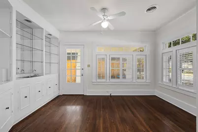 1325 Clover Lane, Fort Worth, TX 76107 - Photo 7