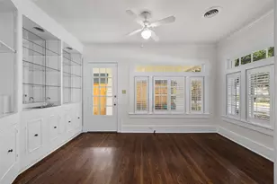 1325 Clover Ln, Fort Worth, TX 76107 - Photo 7