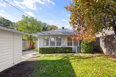 1325 Clover Lane, Fort Worth, TX 76107 - Photo 27