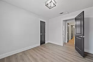 4917 Geddes Ave, Fort Worth, TX 76107 - Photo 17