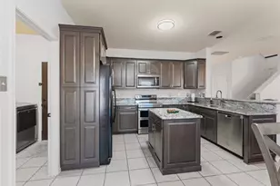 203 Stampede St, Waxahachie, TX 75165 - Photo 7