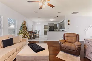 203 Stampede St, Waxahachie, TX 75165 - Photo 5