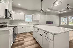 823 Edgar St, Greenville, TX 75401 - Photo 13