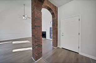 919 Walters Dr, Cedar Hill, TX 75104 - Photo 5