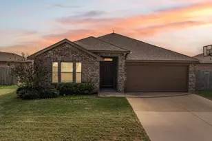 422 Stoneridge Dr, Hillsboro, TX 76645 - Photo 1