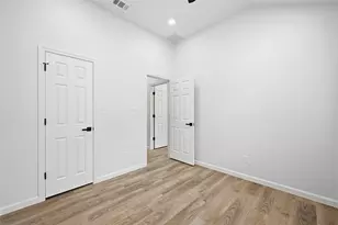 1005 Meadow Cir N, Keller, TX 76248 - Photo 7