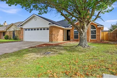 1005 Meadow Circle N, Keller, TX 76248 - Photo 3