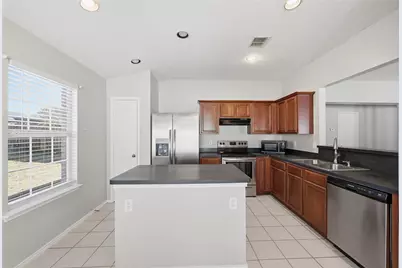 1665 Crown Point Drive, Little Elm, TX 75036 - Photo 5