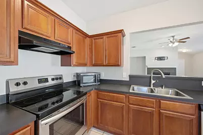 1665 Crown Point Drive, Little Elm, TX 75036 - Photo 7