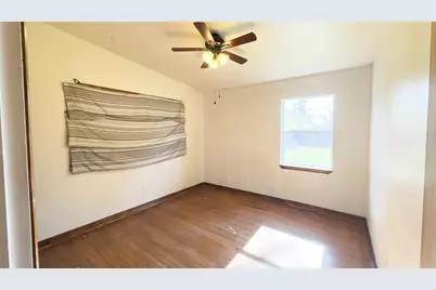 513 Holly Street, Angleton, TX 77515 - Photo 27