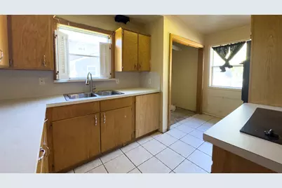 513 Holly Street, Angleton, TX 77515 - Photo 15