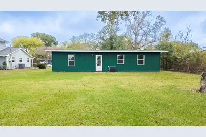 513 Holly Street, Angleton, TX 77515 - Photo 29