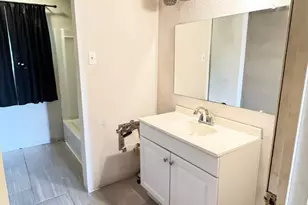 513 Holly St, Angleton, TX 77515 - Photo 21