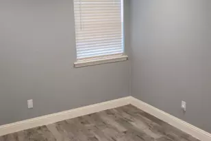 5505 Sun Valley Dr, Fort Worth, TX 76119 - Photo 11