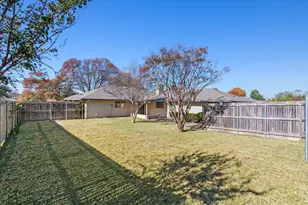 416 Newcastle Dr, DeSoto, TX 75115 - Photo 27