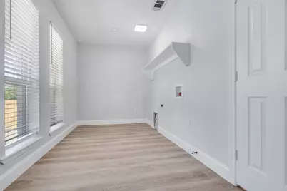 8443 Stults Road, Dallas, TX 75243 - Photo 19