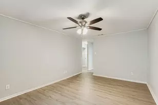 233 Creek Cove Dr, Dallas, TX 75217 - Photo 7