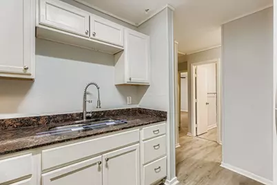 233 Creek Cove Drive, Dallas, TX 75217 - Photo 13