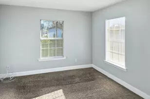 110 Ramsey Ave, Cleburne, TX 76031 - Photo 13