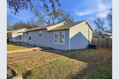 110 Ramsey Avenue, Cleburne, TX 76031 - Photo 25