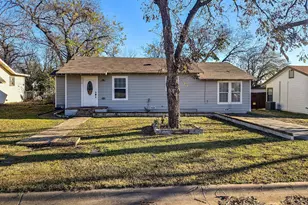110 Ramsey Ave, Cleburne, TX 76031 - Photo 21
