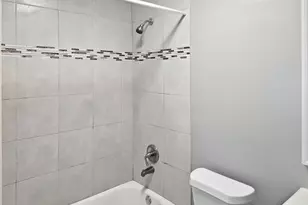 110 Ramsey Ave, Cleburne, TX 76031 - Photo 13