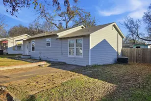 110 Ramsey Ave, Cleburne, TX 76031 - Photo 25