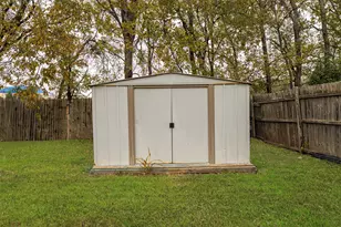 321 Iberis Dr, Arlington, TX 76018 - Photo 23