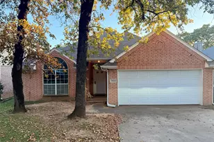 7632 Arbor Ridge Ct, Fort Worth, TX 76112 - Photo 1