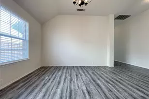 1004 Southfork Dr, Little Elm, TX 75068 - Photo 5