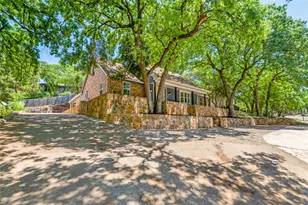 2711 Lincoln Dr, Arlington, TX 76006 - Photo 1