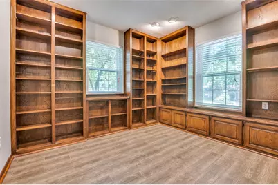 2711 Lincoln Drive, Arlington, TX 76006 - Photo 5