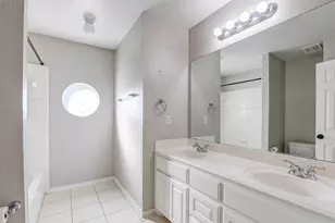 820 Flagstone Dr, Burleson, TX 76028 - Photo 21