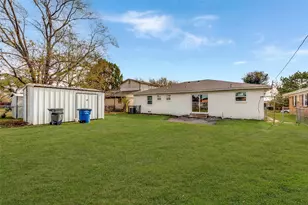 9535 Crestshire Dr, Dallas, TX 75227 - Photo 19