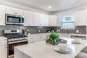 9535 Crestshire Dr, Dallas, TX 75227 - Photo 11