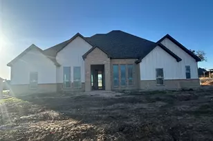 201 Stuart St, Paradise, TX 76073 - Photo 1