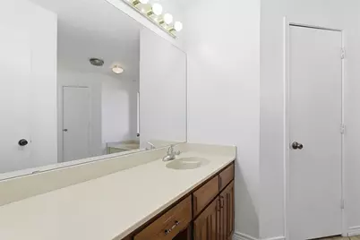 6205 Berlinetta Drive, Arlington, TX 76001 - Photo 9