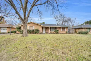 1320 Apache St, Arlington, TX 76012 - Photo 1