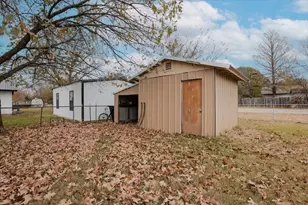 2507 SE 13th St, Mineral Wells, TX 76067 - Photo 25