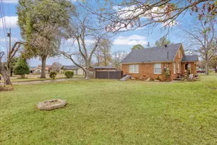 2151 Juanita Dr, Denison, TX 75020 - Photo 5