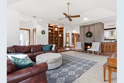 333 S Centre Avenue, Lancaster, TX 75146 - Photo 7