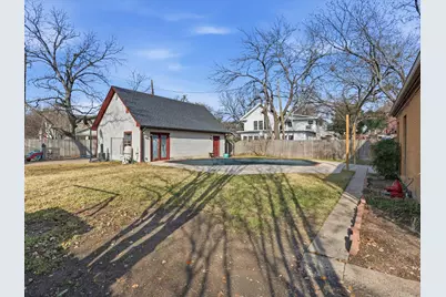 333 S Centre Avenue, Lancaster, TX 75146 - Photo 25